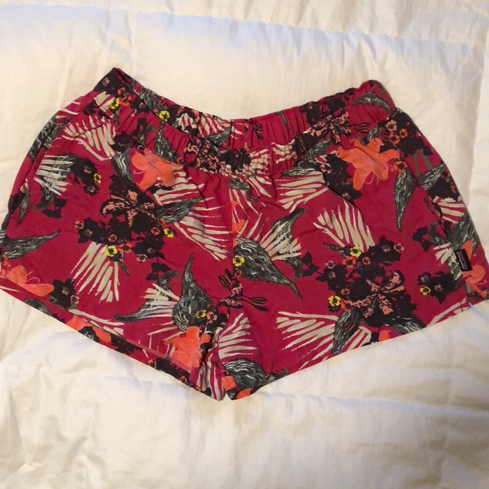 Patagonia barely baggies short